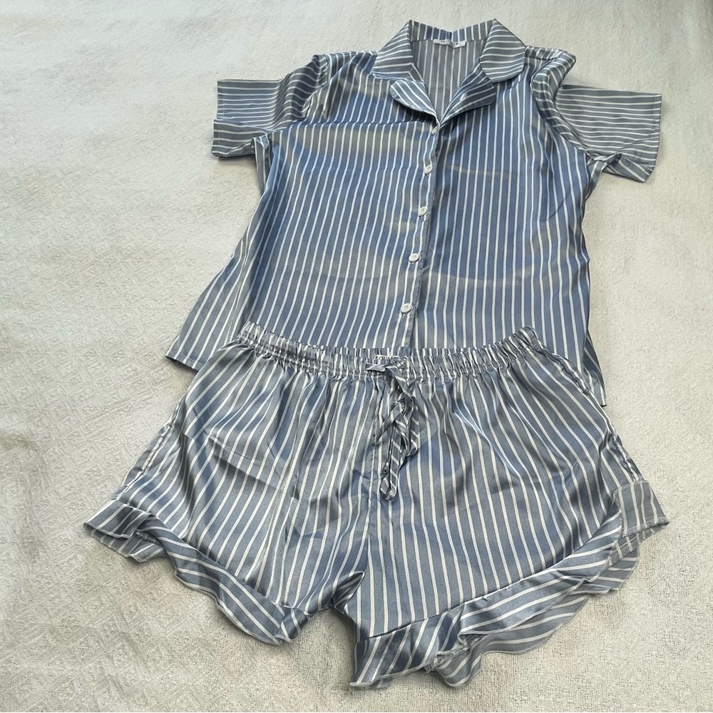 Striped‎ Gray and White Women's Pajama Set ~ Sz Medium